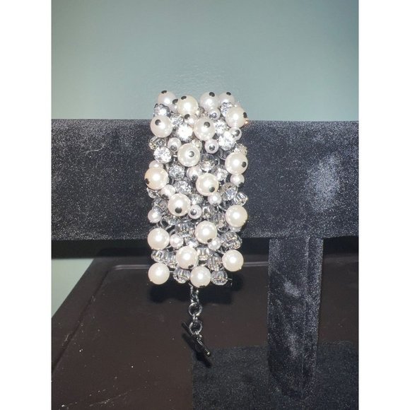 Premier Designs "Enamored" Black Hematite With Faux Pears & Crystals - Picture 2 of 9